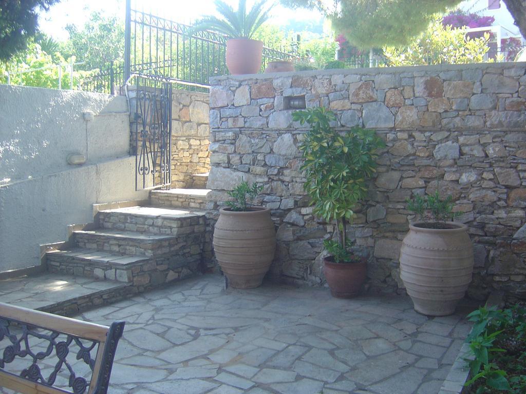 Captain George'S Apartments Patitiri Dış mekan fotoğraf